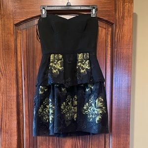 Size 0 BCBG maxazria strapless black cocktail dress